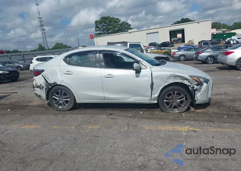2019 Toyota Yaris Le z USA, uszkodzony, nr VIN 3MYDLBYV7KY509419